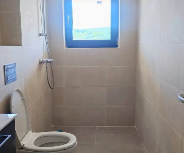 Apartament – De Vânzare – Râmnicu Vâlcea – 3 – camere – Apartament Spectaculos de Vânzare – Panoramă de Vis în Vâlcea! 135.000 E 0772 203 164 – Alina Cozma