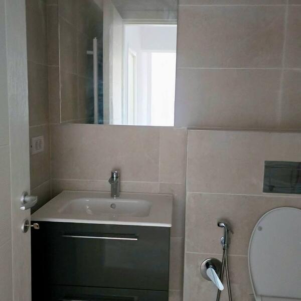 Apartament – De Vânzare – Râmnicu Vâlcea – 3 – camere – Apartament Spectaculos de Vânzare – Panoramă de Vis în Vâlcea! 135.000 E 0772 203 164 – Alina Cozma