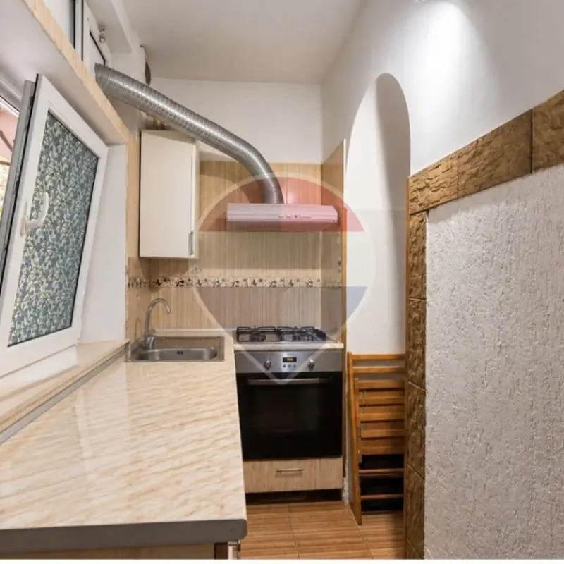 Casă – De Vânzare – Iași – 2 – camere – Corp casa zona ultracentrala Iași