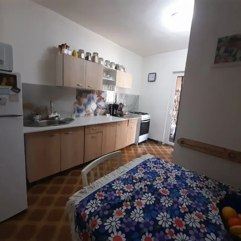 Apartament – De Închiriat – Crișcior – 4 – camere – Chirie la 5 km de centrul Bradului (jud Hunedoara) in Gura Barza