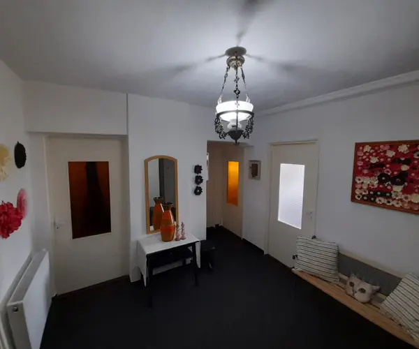 Apartament – De Închiriat – Crișcior – 4 – camere – Chirie la 5 km de centrul Bradului (jud Hunedoara) in Gura Barza