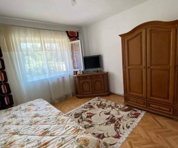 Apartament – De Vânzare – Băile Govora – 3 – camere – Apartament în Băile Govora! Preț 66.500 Euro