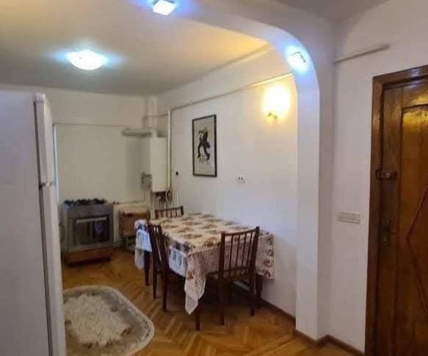 Apartament – De Vânzare – Băile Govora – 3 – camere – Apartament în Băile Govora! Preț 66.500 Euro
