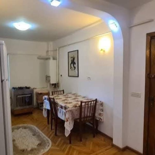 Apartament – De Vânzare – Băile Govora – 3 – camere – Apartament în Băile Govora! Preț 66.500 Euro
