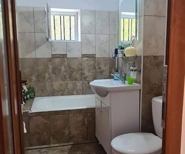Apartament – De Vânzare – Băile Govora – 3 – camere – Apartament în Băile Govora! Preț 66.500 Euro