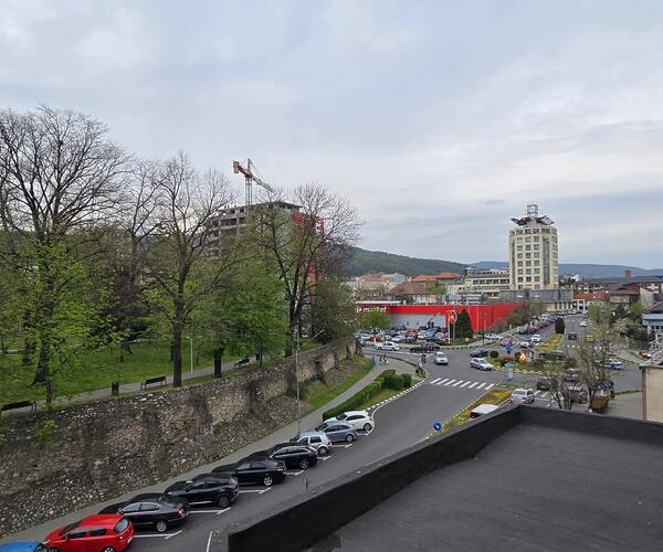 Apartament – De Vânzare – Râmnicu Vâlcea – 2 – camere – ⭐ EXCLUSIVITATE ÎN INIMA RÂMNICULUI! ⭐ Apartament cu VEDERE DE POVESTE – BCR