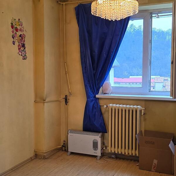 Apartament – De Vânzare – Râmnicu Vâlcea – 4 – camere – Apartament, Râmnicu Vâlcea! O oportunitate rară!❤️Preț 79.850 Telefon 0772203164 – Alina Cozma