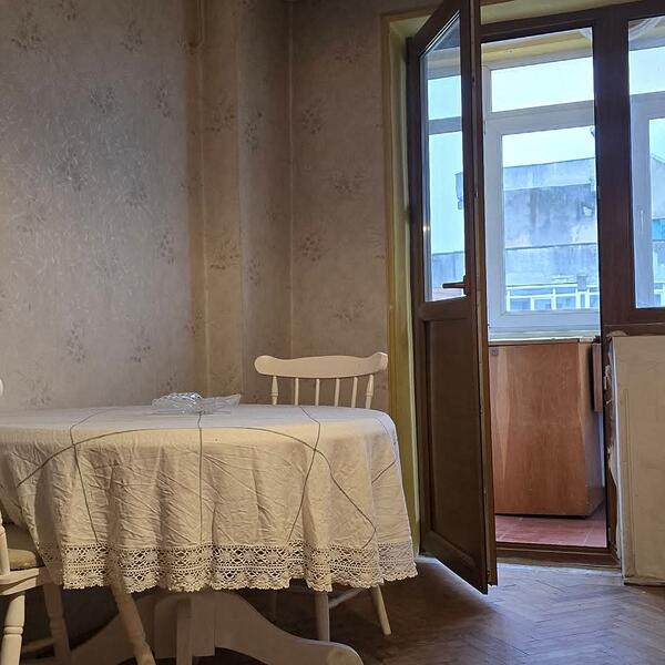 Apartament – De Vânzare – Râmnicu Vâlcea – 4 – camere – Apartament, Râmnicu Vâlcea! O oportunitate rară!❤️Preț 79.850 Telefon 0772203164 – Alina Cozma