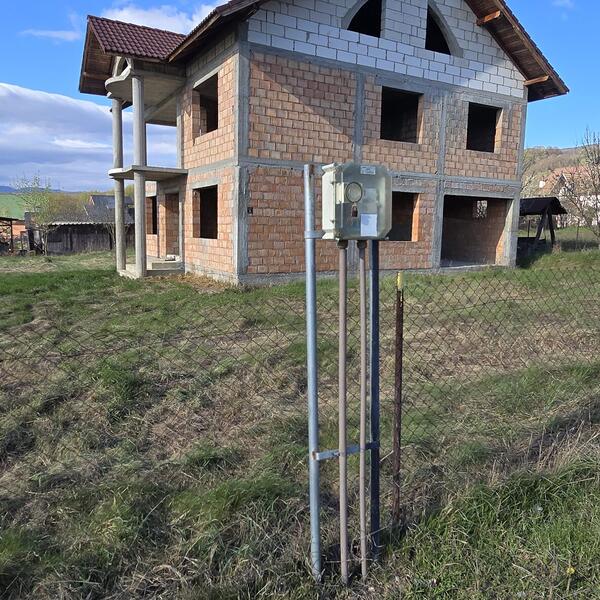 Casă – De Vânzare – Dăești – 5 – camere – Casă Impunătoare Cu Teren Generos De Vânzare–Dăești, Județul Vâlcea!🚦 Preț 127.000 Euro