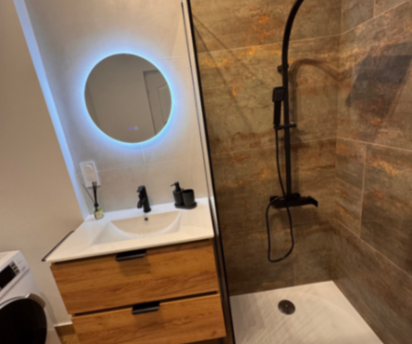 Apartament – De Închiriat – Baia Mare – 2 – camere – Închiriez apartament nou cu 2 camere 380€/luna