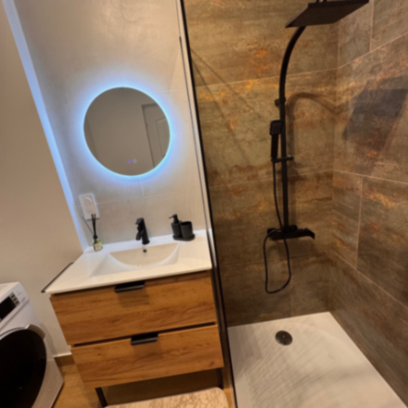Apartament – De Închiriat – Baia Mare – 2 – camere – Închiriez apartament nou cu 2 camere 380€/luna