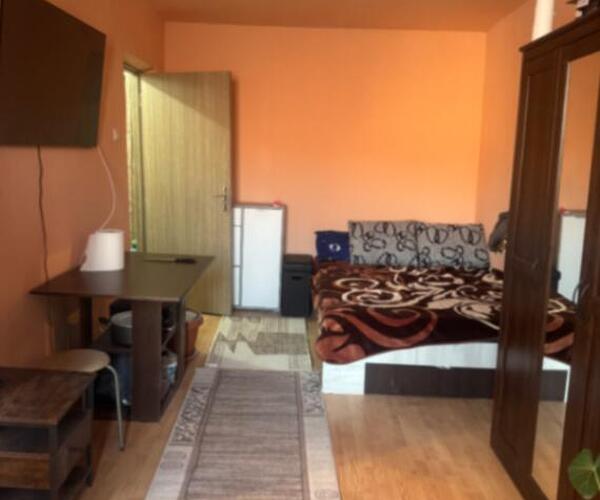 Apartament – De Vânzare – Timișoara – 1 – camere – Vând apartament cu o cameră de 27 mp cu centrală proprie