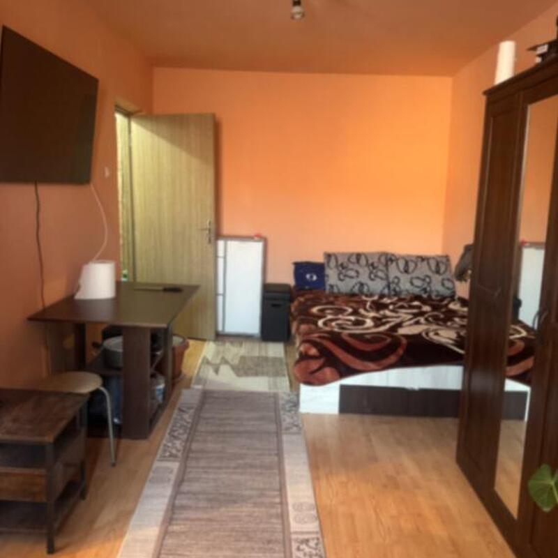 Apartament – De Vânzare – Timișoara – 1 – camere – Vând apartament cu o cameră de 27 mp cu centrală proprie