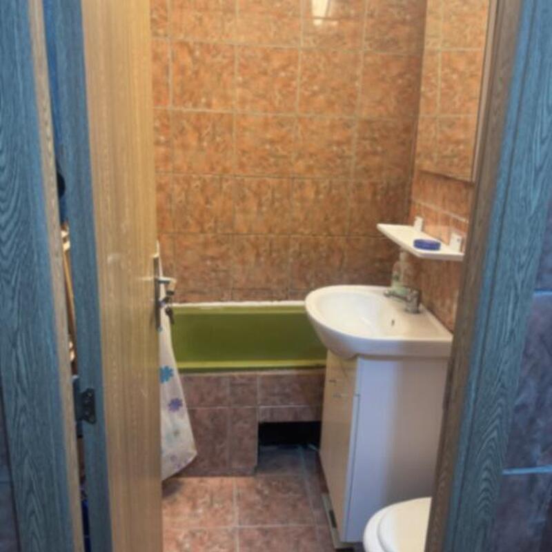 Apartament – De Vânzare – Timișoara – 1 – camere – Vând apartament cu o cameră de 27 mp cu centrală proprie