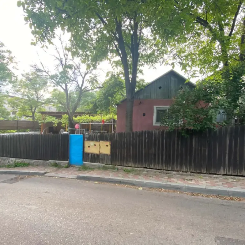 Casă – De Vânzare – Iași – 3 – camere – Casa veche cu teren , Iasi, Podu de Fier