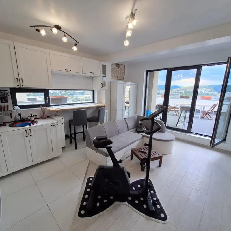 Apartament – De Închiriat – Cluj-Napoca – 2 – camere – Apartament cu vibe de vacanță – Donath Park 75 mp • terasă largă • parcare