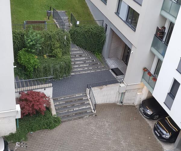 Apartament – De Închiriat – Florești – 2 – camere – Apartament modern, complet mobilat, cu terasă generoasă și parcare inclusă.