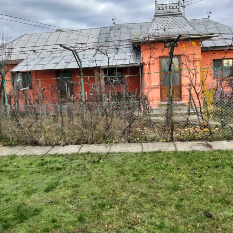 Casă – De Vânzare – Spineni – 3 – camere – Proprietate de vânzare!