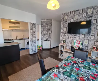 Apartament – De Vânzare – Florești – 3 – camere – Vând ap3 camere decomandat finisat și complet mobilat etaj 2/4,64mp+balconFloresti/jud Cluj