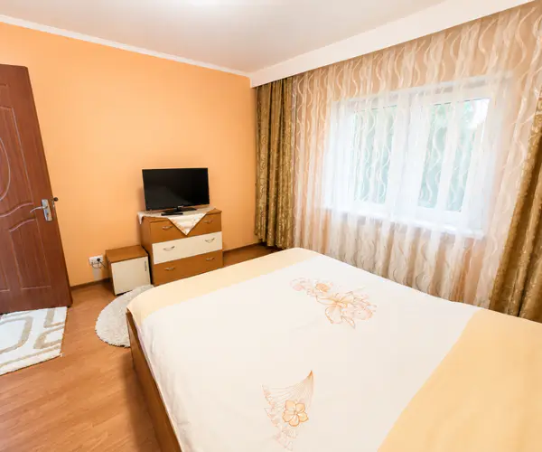 Apartament – De Închiriat – Constanța – 3 – camere – Inchiriez apartament 3 camere
