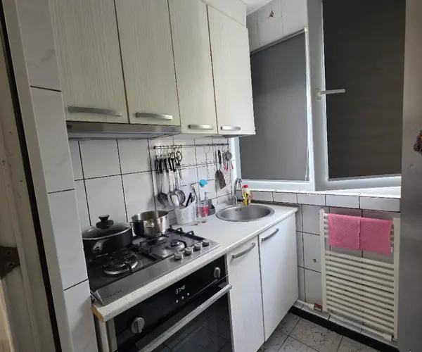 Apartament – De Închiriat – București Sectorul 3 – 3 – camere – Apartament 3 camere cu loc de parcare